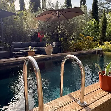 Tourmagne Piscine נים