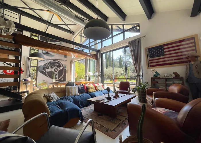 Tourmagne Piscine Βίλα